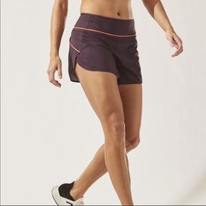 Athleta Run With It Piping Short
